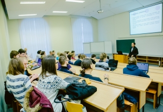 Studenti